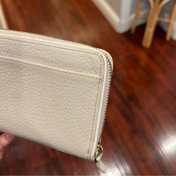 Kate Spade Wallet - Picture 16 of 16